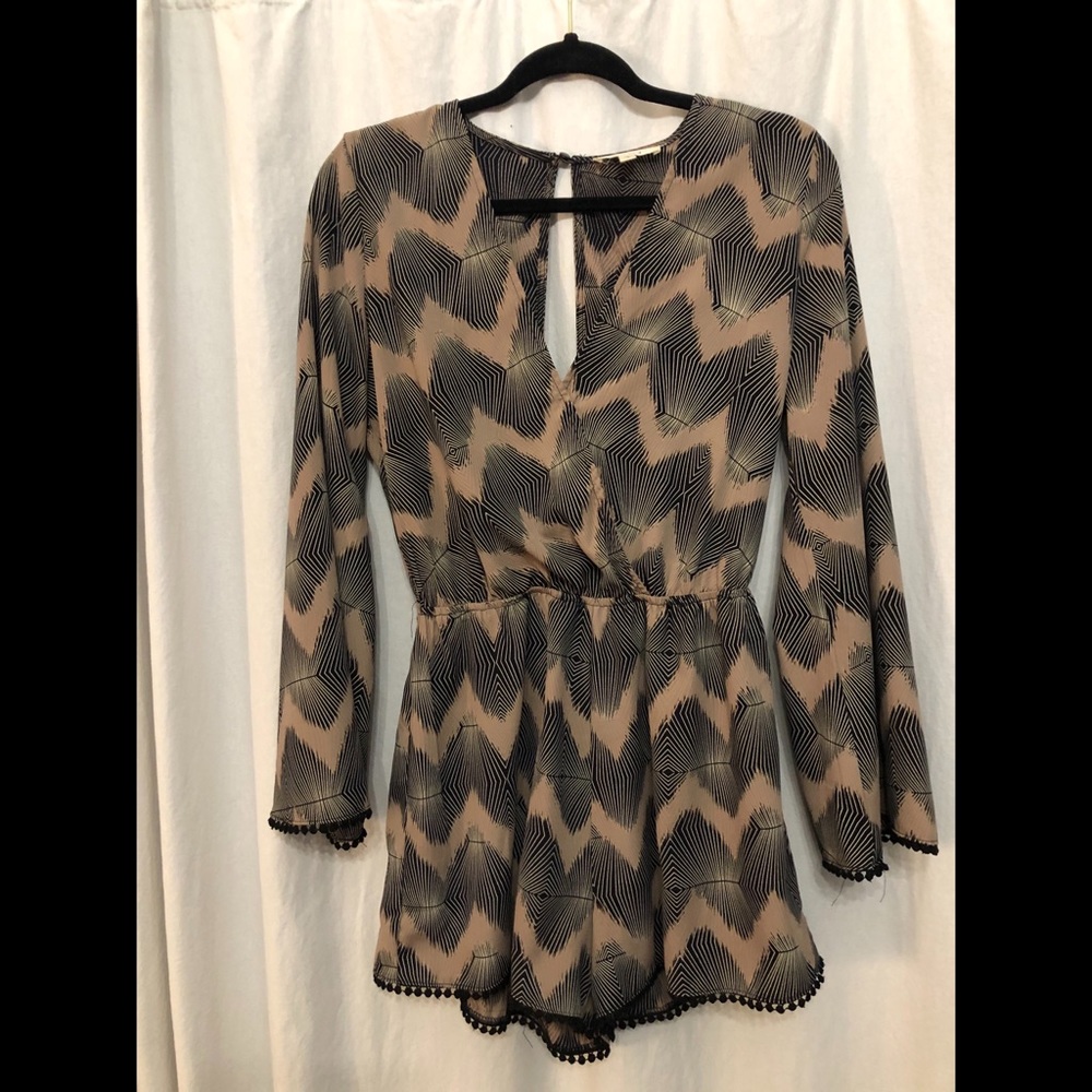 Patterned romper - Picture 2 of 3
